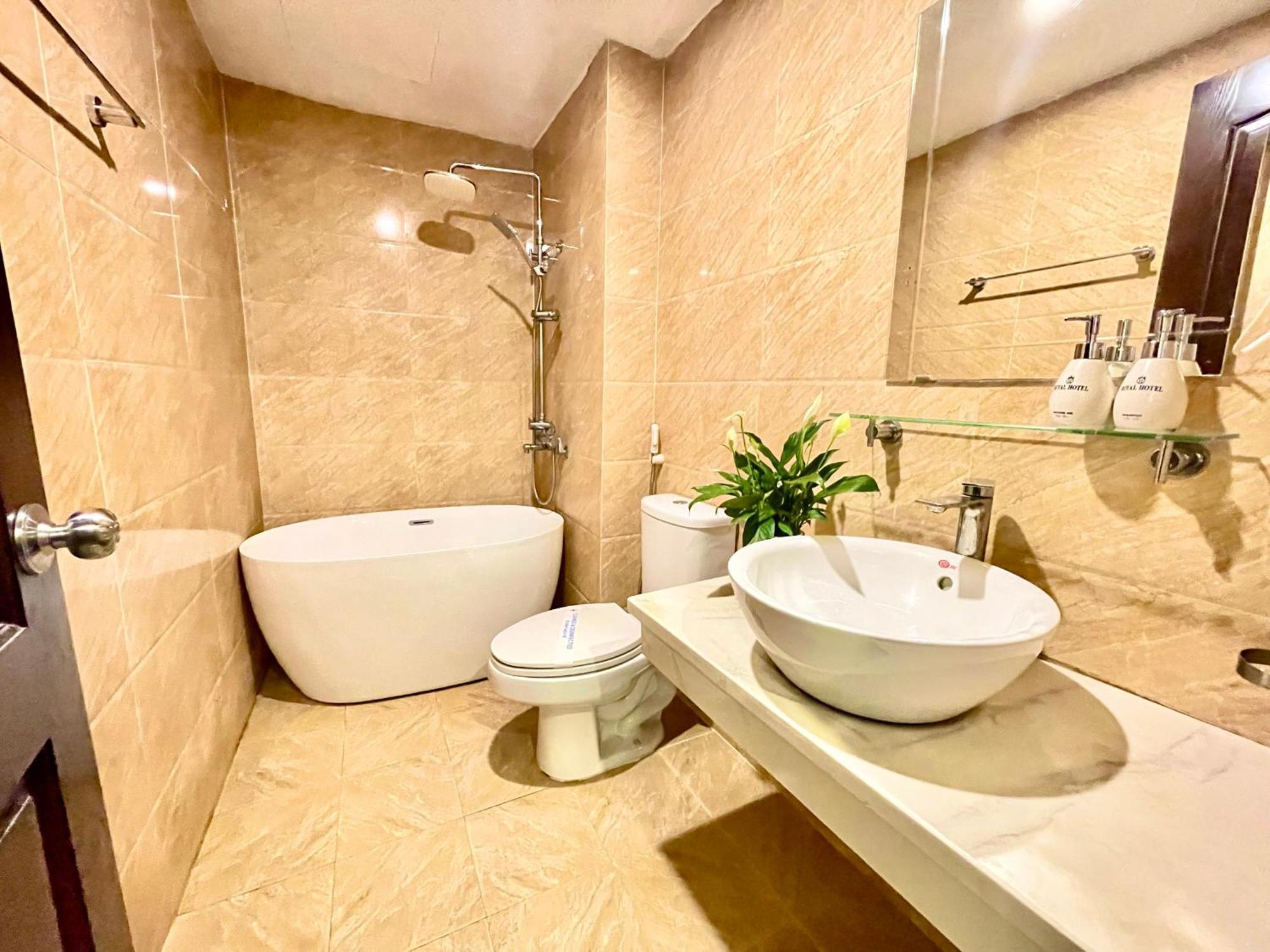 Hotel Royal II La Phu  ภายนอก รูปภาพ